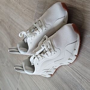 Reebok Sneakers Size 8